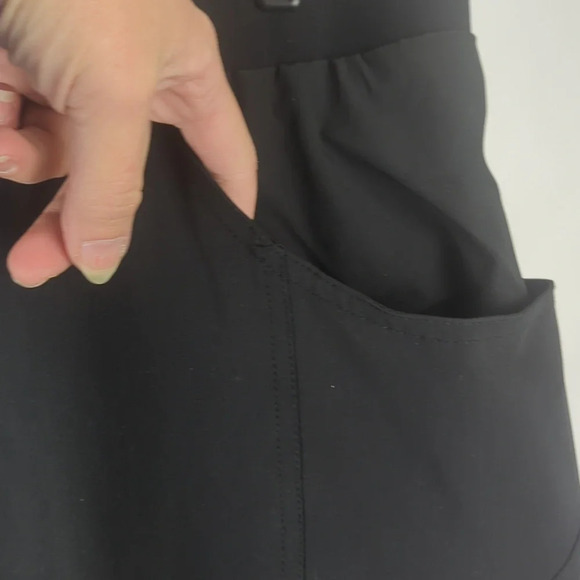 Garneau Range 2 Shorts NEW. Biking. Active - Picture 3 of 10